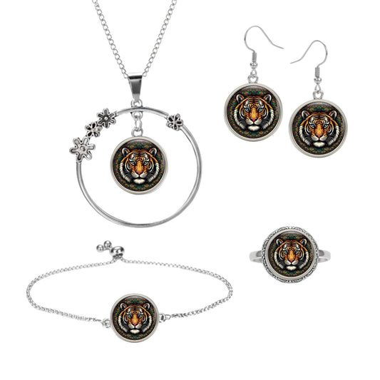 Set aus vier Klickschmuck-Halterungen für 18mm KLIQs (Kette, Ohrringe, Armband, Ring) mit dem Motiv Mandala KLIQ Tiger.