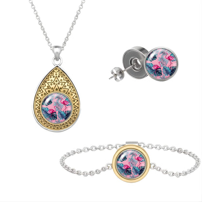 Set aus drei Klickschmuck-Halterungen für 18mm KLIQs (Kette, Ohrringe, Armband) mit dem Motiv Flamingo KLIQ Blätter Muster Rosa.
